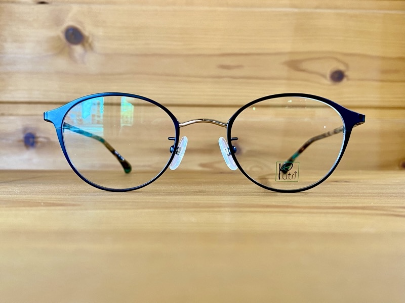 Putri プトゥリ EP-893 C1 ブラック/ブルーデミ